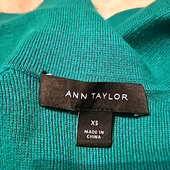 Ann Taylor Green Knee Length Duster Sweater w Rolled Sleeves+Side Slits - Picture 3 of 17